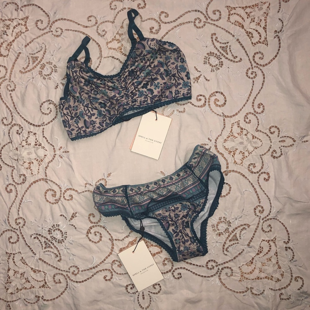 NEW Spell Dahlia Bralette and Bloomers SET - Picture 7 of 15